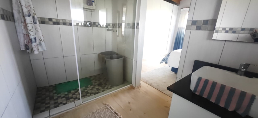 5 Bedroom Property for Sale in Seemeeu Park Western Cape